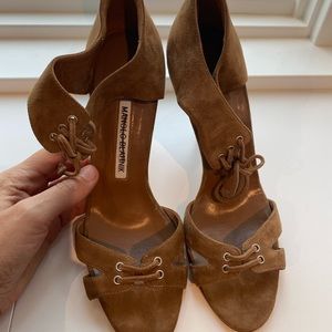 Brand new Manolo blahnik heels - never worn!